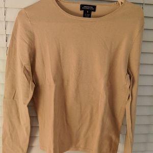 ladies Jones New York tan sweater